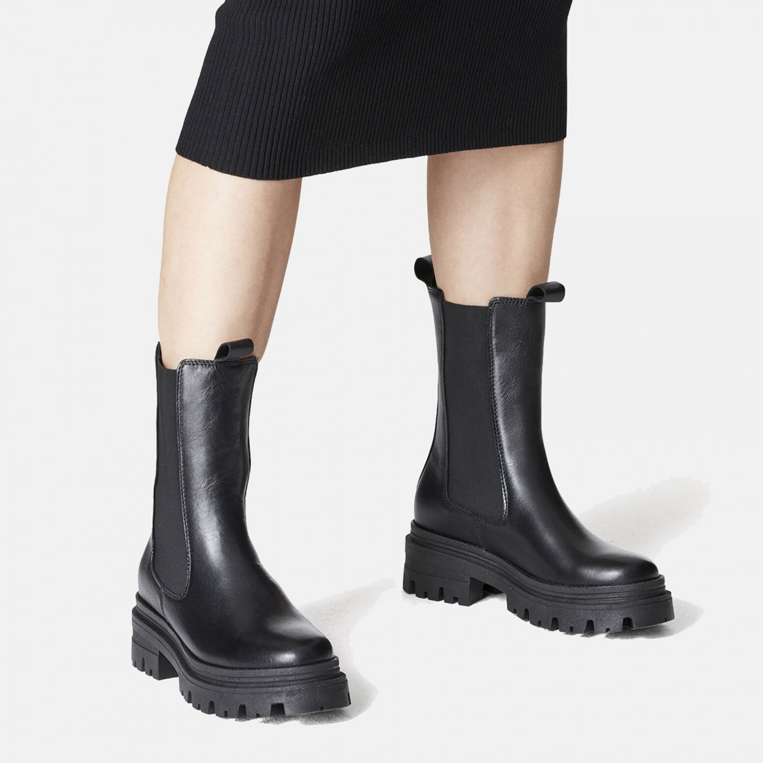 Women's Tamaris black leather boot