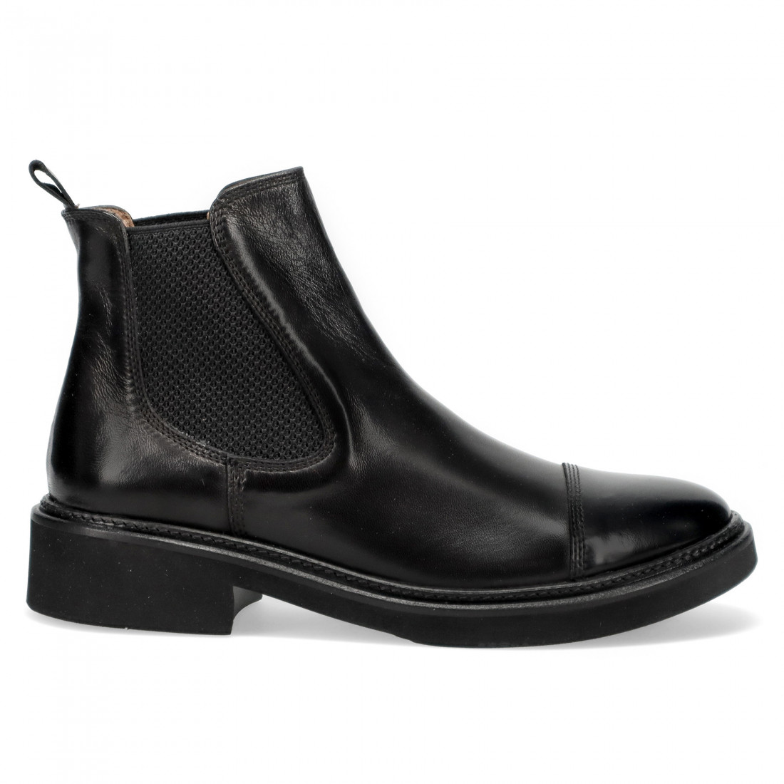 Calpierre woman's beatles boots in black leather