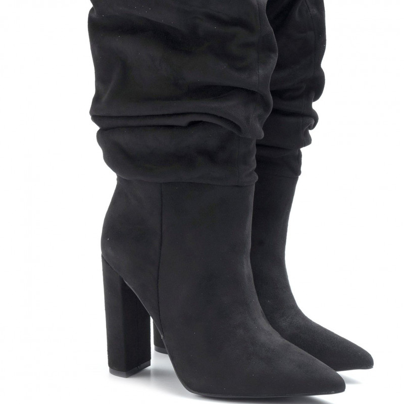 Black suede Steve Madden Slouch boots 